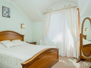 Полулюкс