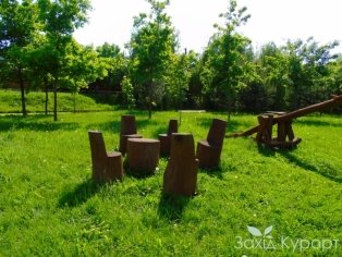 Территория за санаторием для отдыха