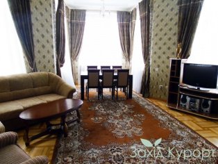 Люкс трехкомнатный с кухней