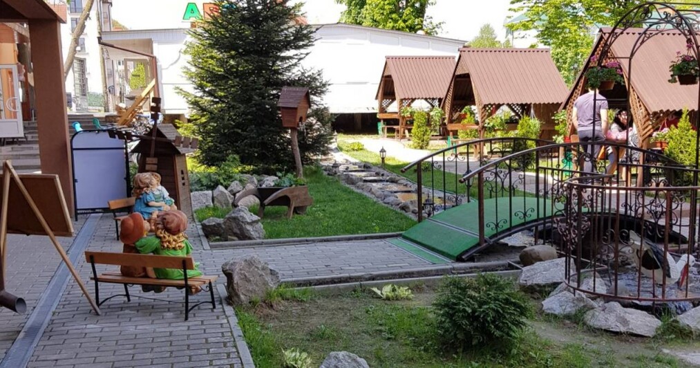 Готель «Славутич Закарпаття» Поляна