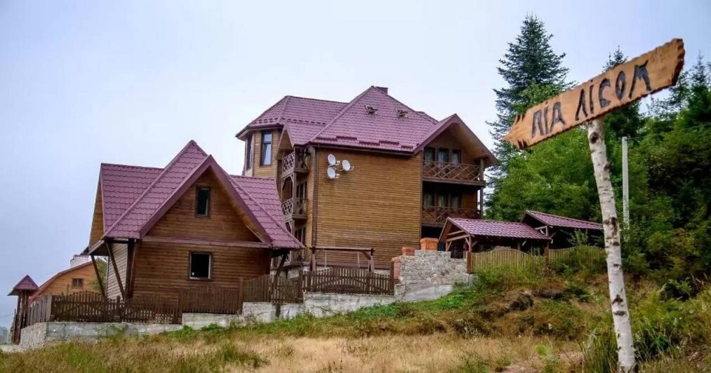 Вилла «Под лесом» Сходница