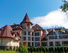 Лечебно-оздоровительный комплекс «ДиАнна» 4* Сходница